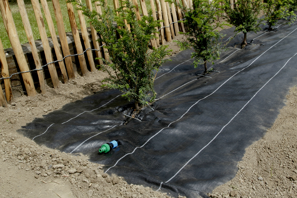 Agroszövet, beépített csepegtető tömlőkkel Watersol 1,25x10 m