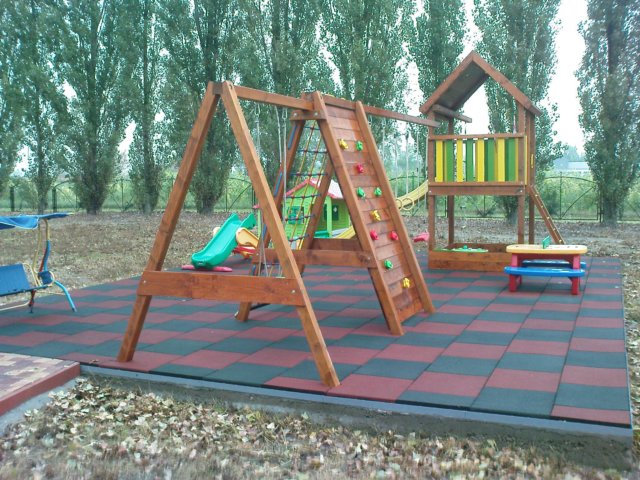 Playground rubber sheet black 30x500x500mm