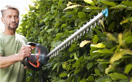 Electric hedge trimmer PowerCut 700/65 Gardena