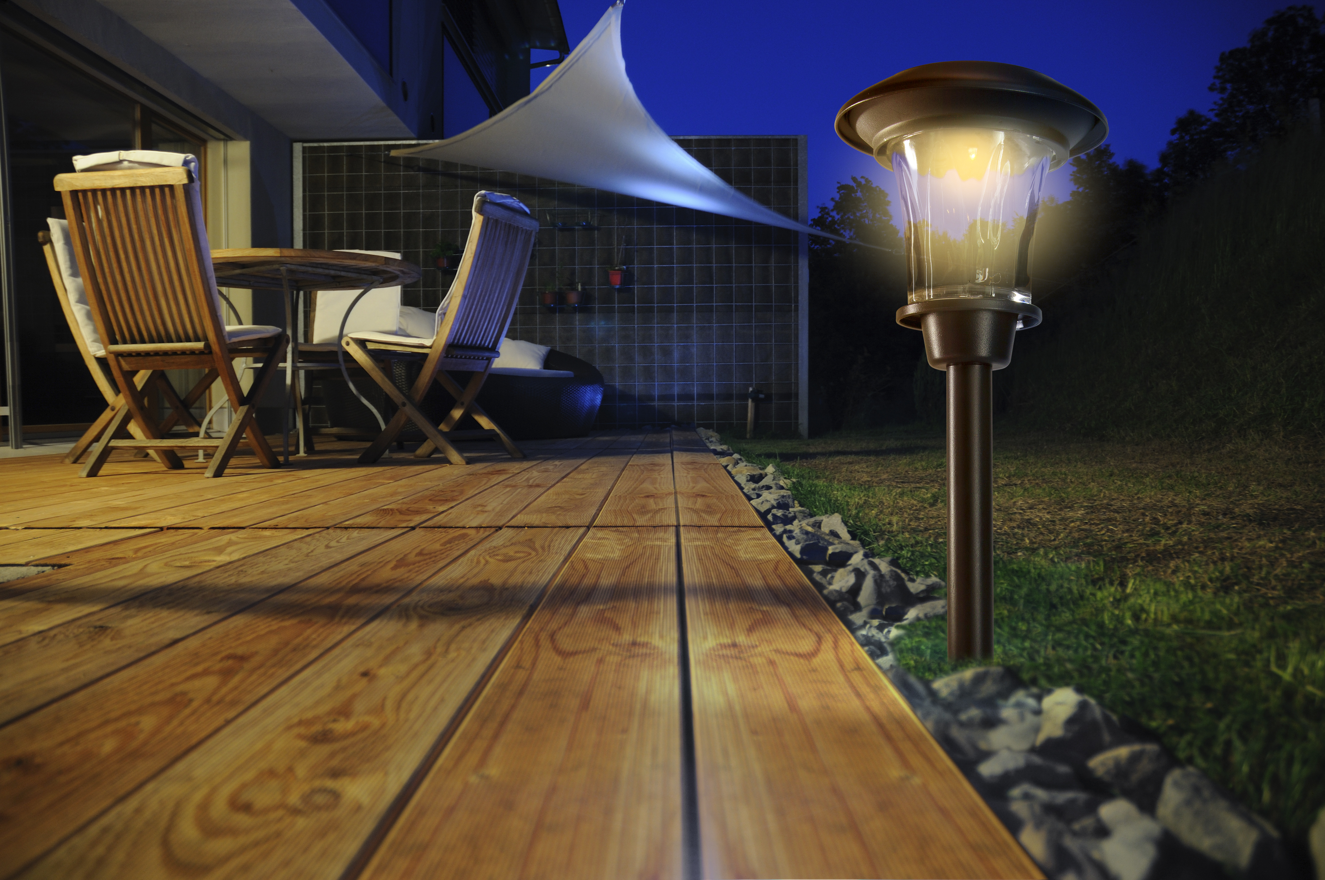 Garden lamp, plug-in, solar powered Esis 15x38 cm